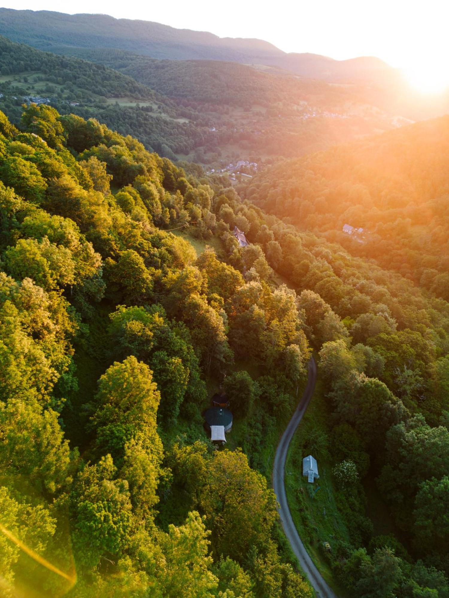 Отель Les Songes Du Chene Augirein Экстерьер фото